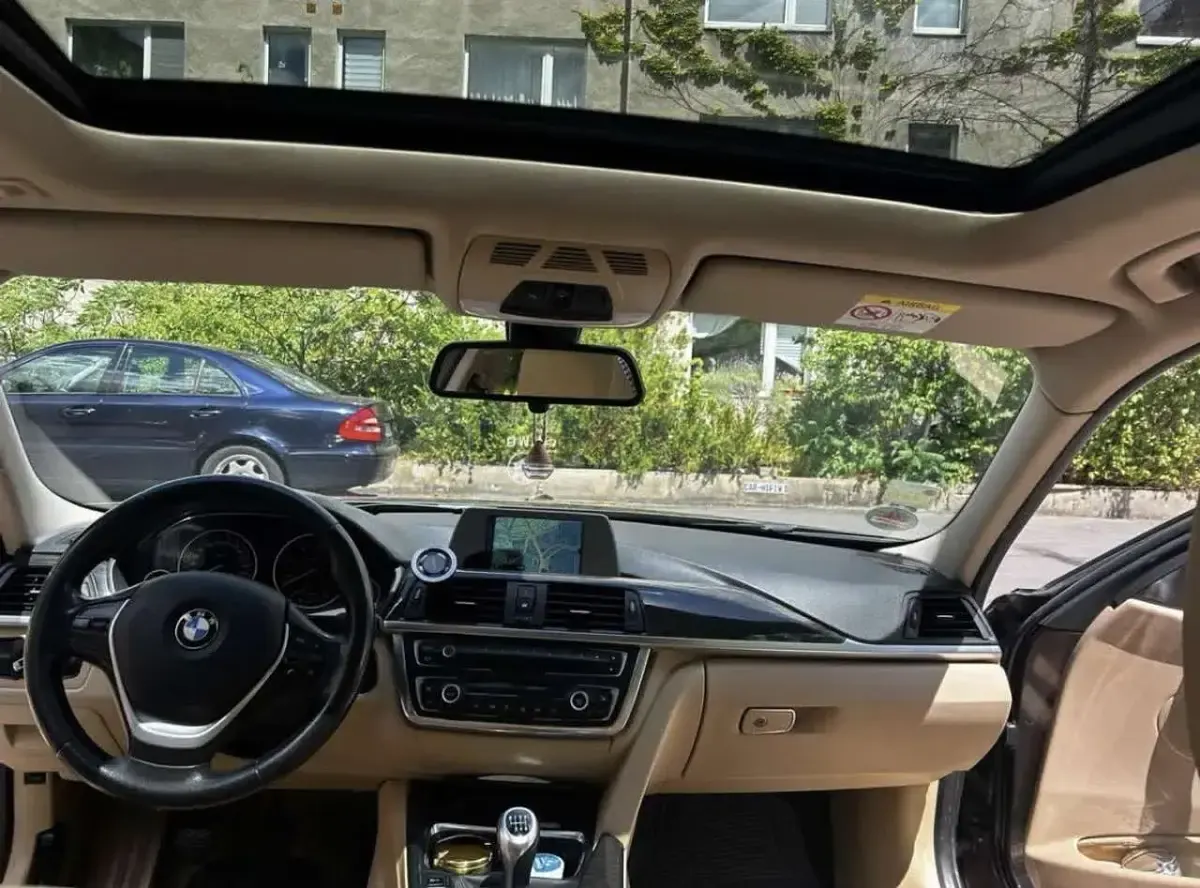 Gebraucht BMW 318 Luxury Line 143 PS (105 kW) 2013 Limousine