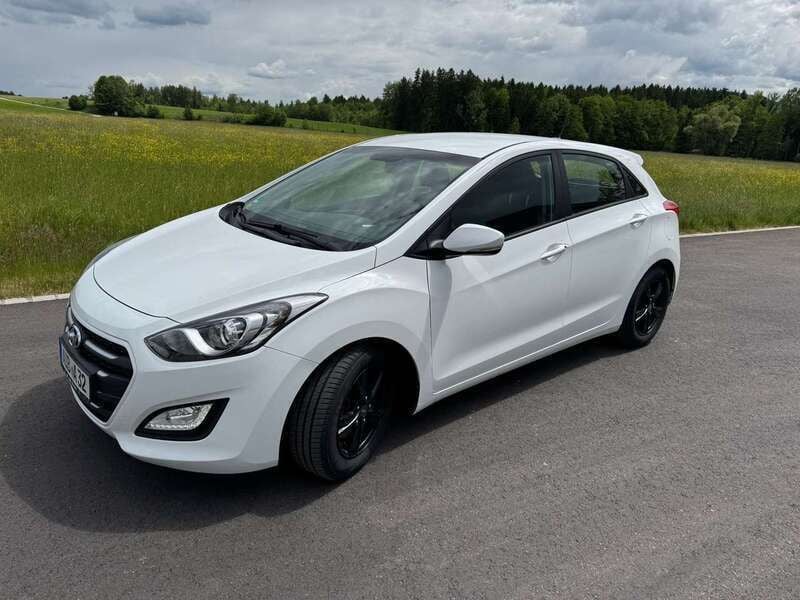 Gebraucht 2016 Hyundai i30 Classic Kombi | 8.450 € (Fairer Preis) - Bild 1/4
