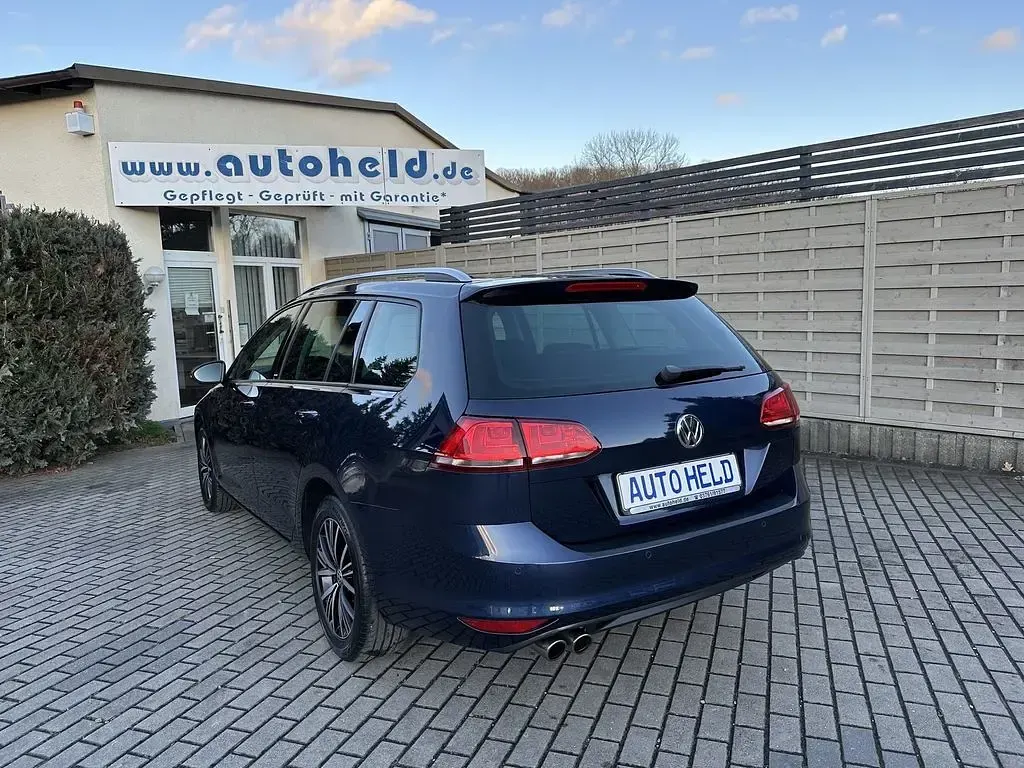 Second-hand VW Golf VII Allstar 125 CP (91 kW) 2016 Albastru Break