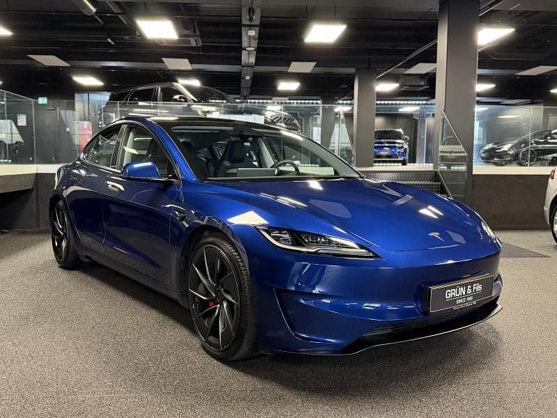 Gebraucht Tesla Model 3 Performance 459 kW (625 PS) 2024 Blau Limousine