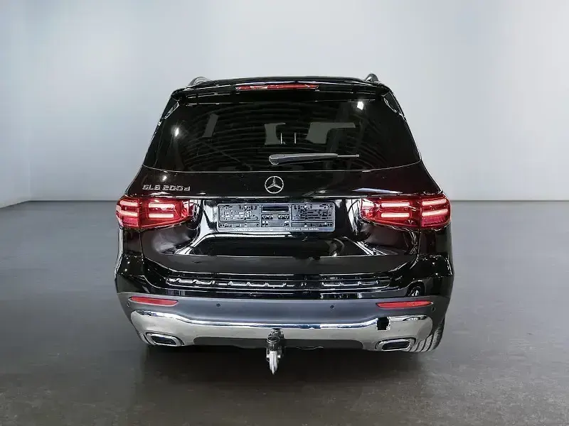 Gebraucht Mercedes GLB200 AMG 150 PS (110 kW) 2026 Grau SUV