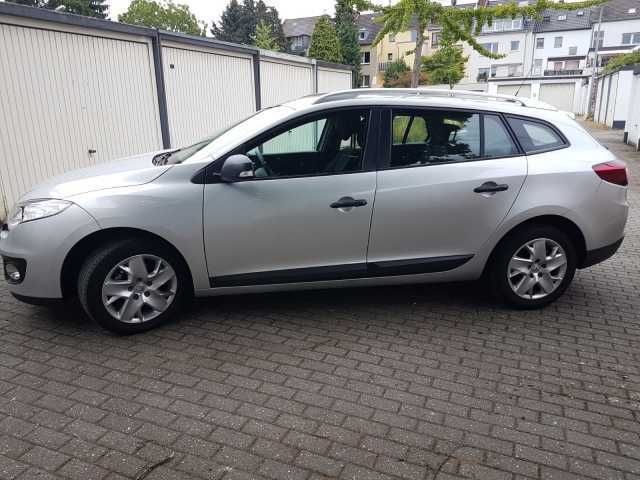 Verkauft Renault Megane Grandtour 1 6 Gebraucht 13 35 000 Km In Monchengladbach