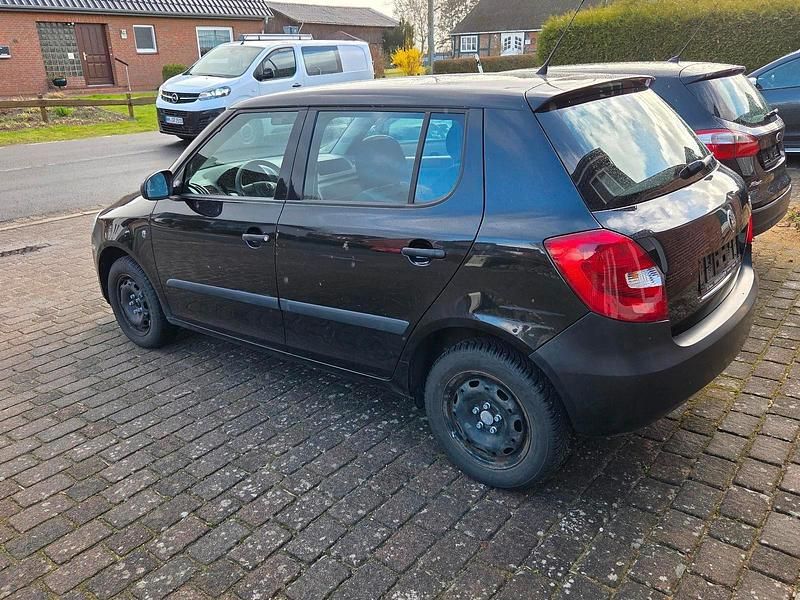 Gebraucht Skoda Fabia 60 PS (44 kW) 2010 Schwarz Kleinwagen