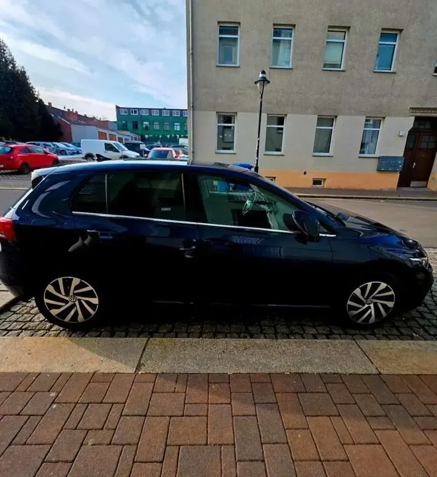 Gebraucht VW Golf VIII Style 150 PS (110 kW) 2022 Limousine
