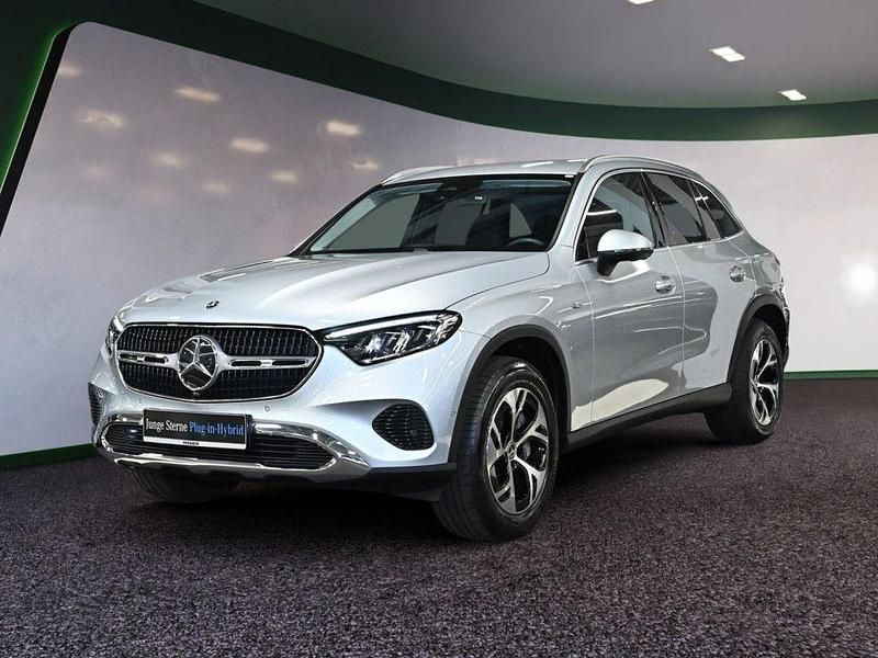 Gebraucht Mercedes GLC300e Advanced Plus 197 PS (144 kW) 2025 Silber SUV