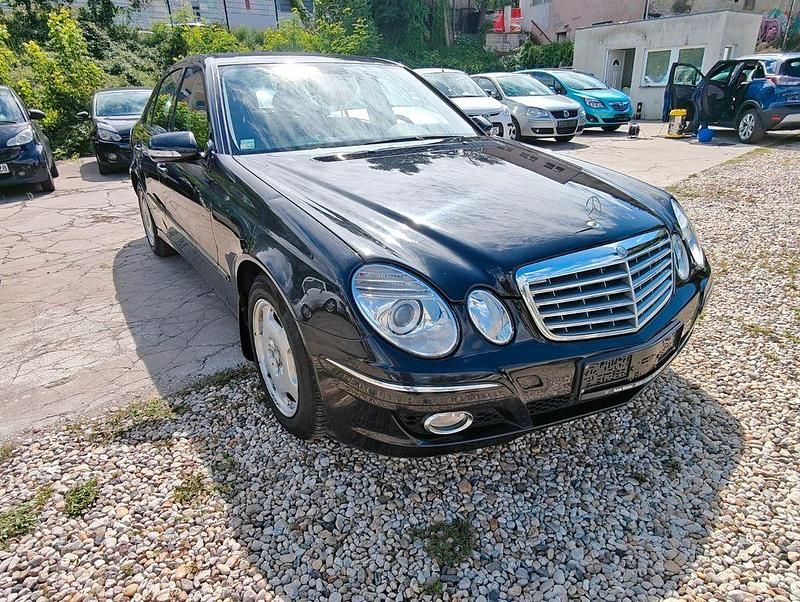Gebraucht Mercedes E200 136 PS (100 kW) 2007 Schwarz Limousine