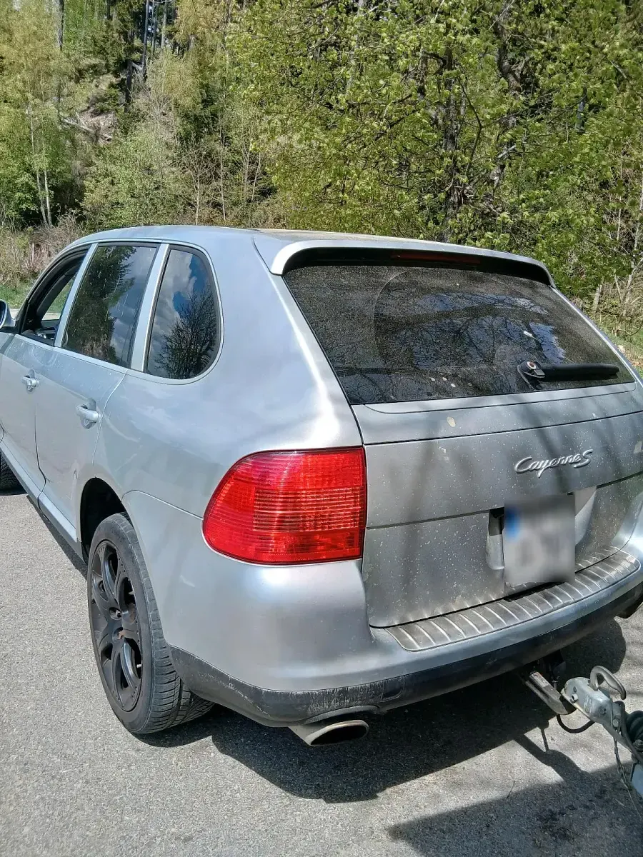 Second-hand Porsche Cayenne 250 CP (183 kW) 2004 Argintiu SUV