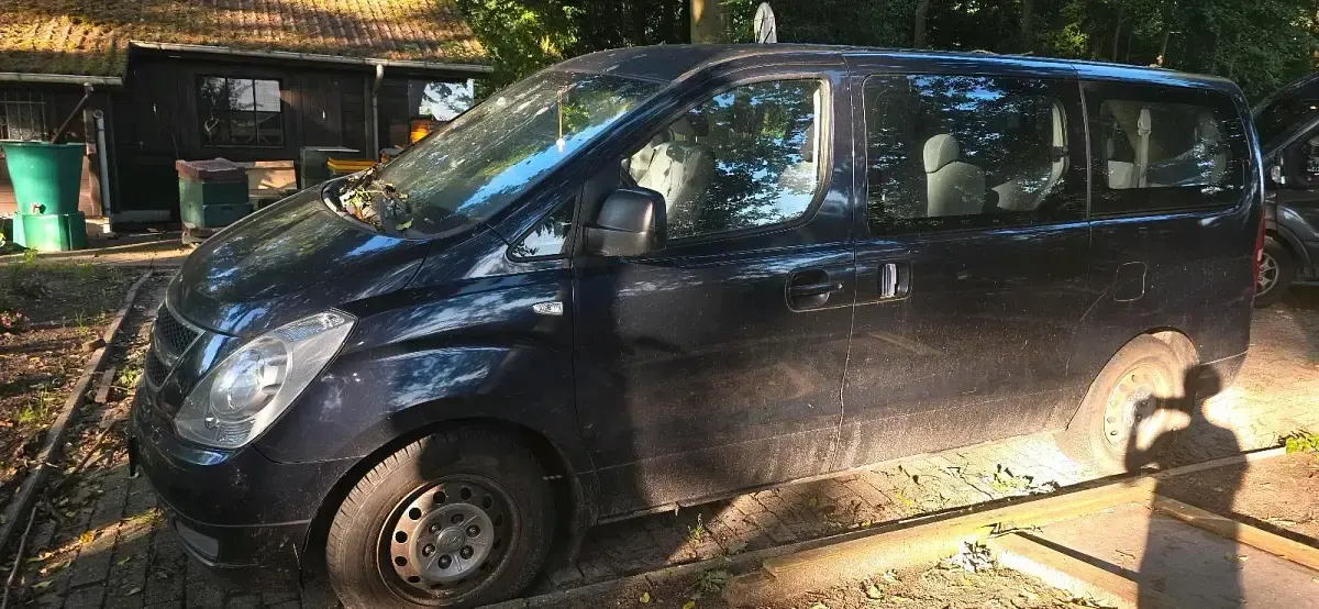 Gebraucht Hyundai H-1 170 PS (125 kW) 2008 Blau Van / Kleinbus