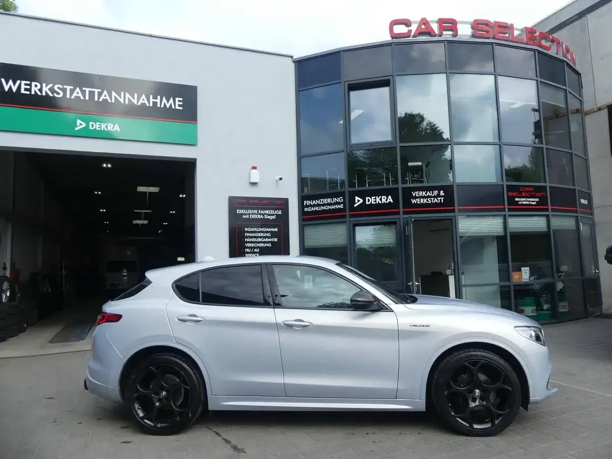 Gebraucht Alfa Romeo Stelvio Veloce 209 PS (153 kW) 2022 Bianco dorato SUV