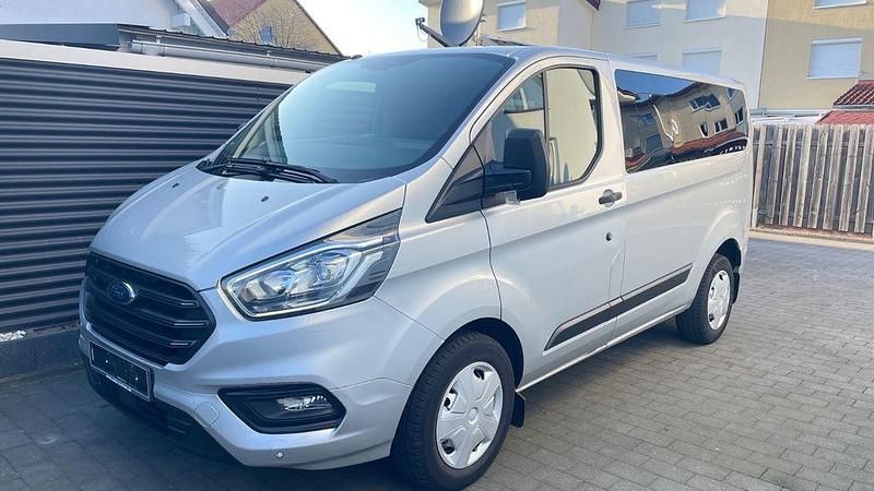 Gebraucht Ford Transit Custom 105 PS (77 kW) 2018 Silber Limousine