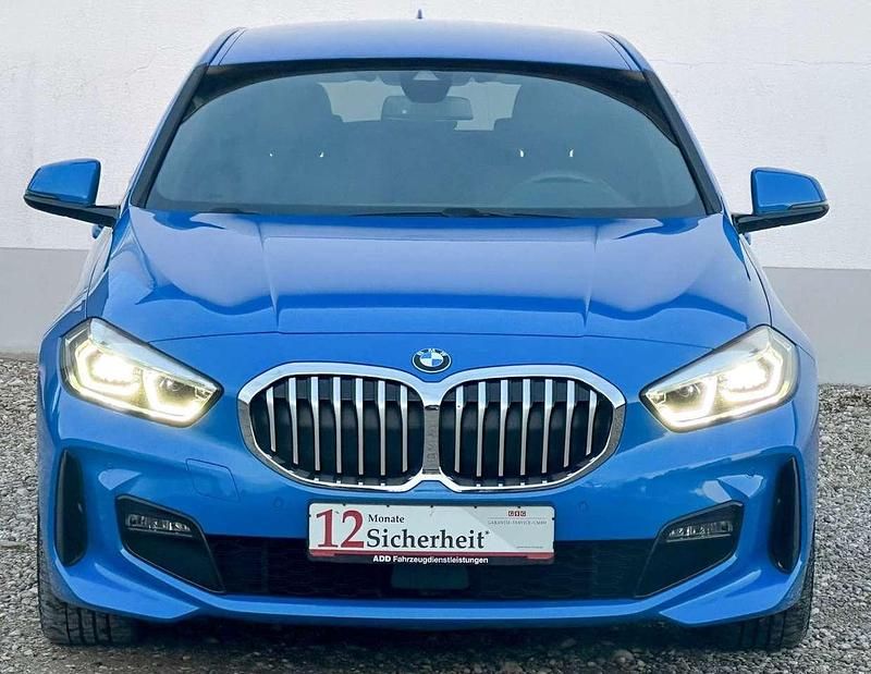 Misano blau Gebraucht 2021 BMW 120 Coupé M Sport Coupé | 25.699 € - Bild 1/4