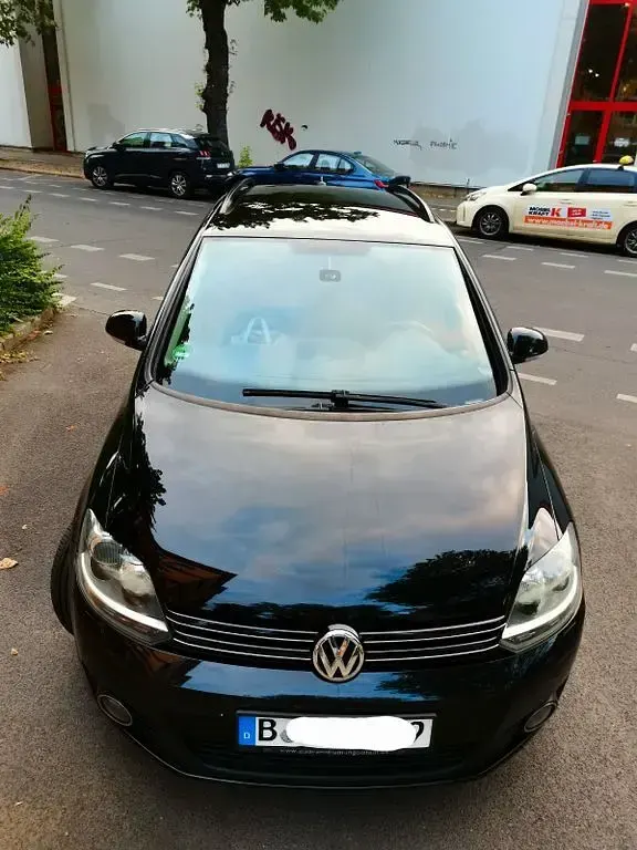 Gebraucht VW Golf Team 140 PS (102 kW) 2010 Schwarz Van / Kleinbus