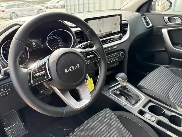 Neu Kia XCeed Style 150 PS (110 kW) 2026 Pentagrau metallic pentagrau metallic SUV