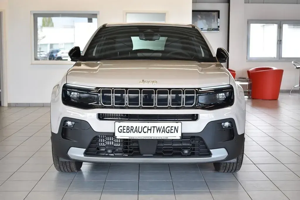 Neu Jeep Avenger Summit 110 PS (80 kW) 2026 Grau SUV