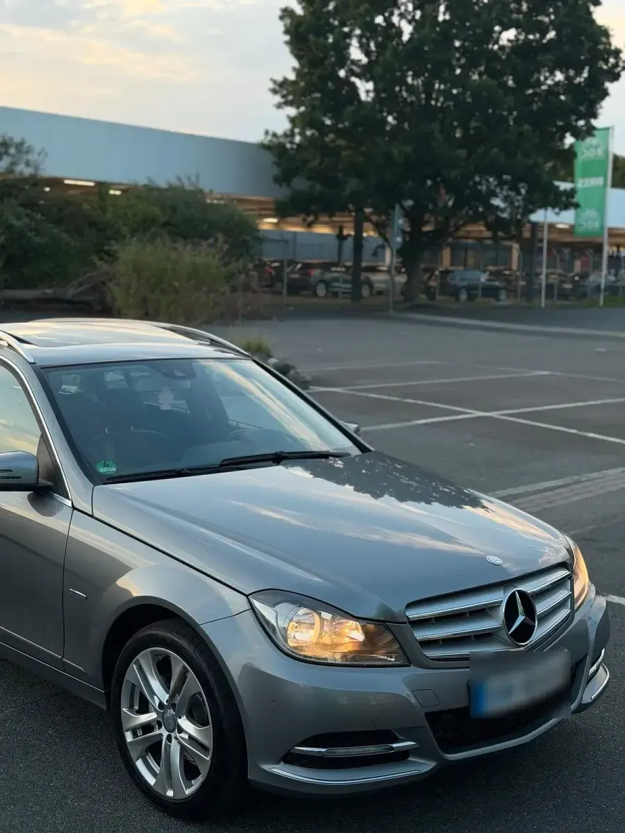 Gebraucht Mercedes C220 Avantgarde 170 PS (125 kW) 2012 Grau Kombi