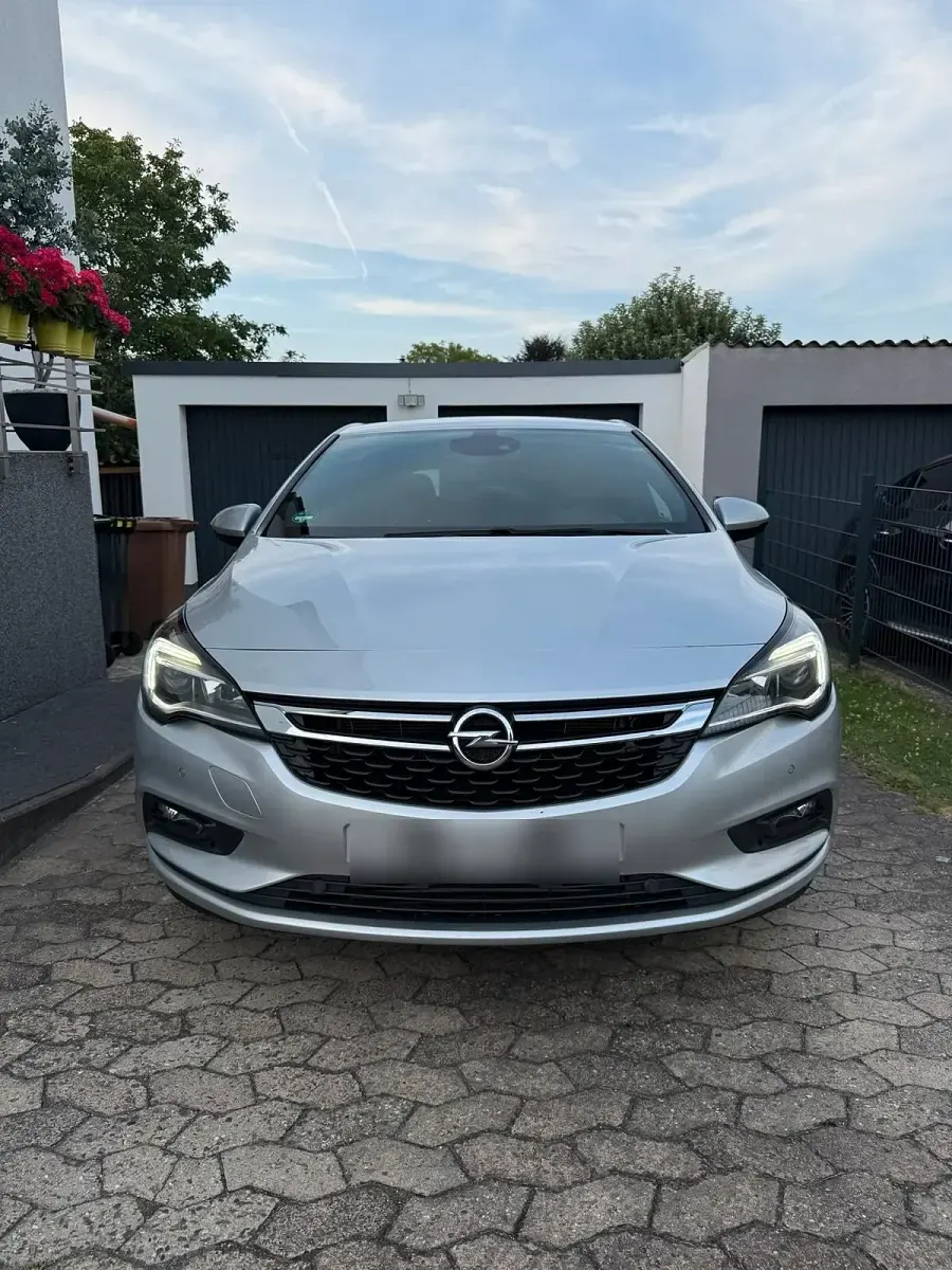 Gebraucht Opel Astra 150 PS (110 kW) 2017 Silber Limousine
