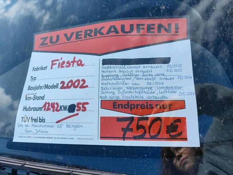 Silber Gebraucht 2002 Ford Fiesta Kleinwagen | 750 € - Bild 1/4