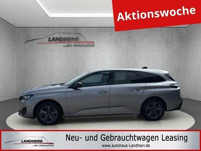 Grau Gebraucht 2024 Peugeot 308 SW Allure Kombi | 20.800 € - Bild 1/4
