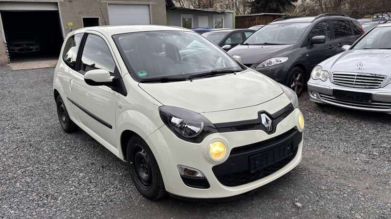 Gelb Gebraucht 2014 Renault Twingo Dynamique Kleinwagen | 4.199 € (Etwas zu teuer) - Bild 1/4