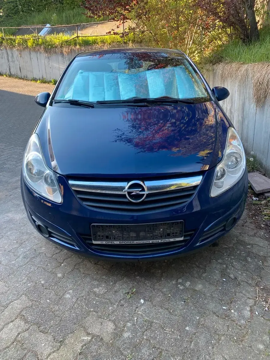 Używany Opel Corsa 80 KM (58 kW) 2009 Andere farben Hatchback