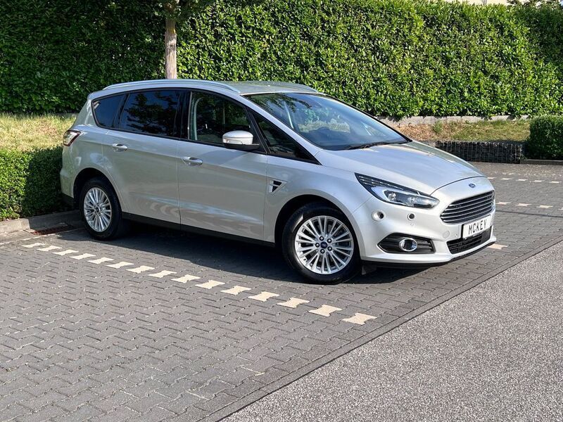 Gebraucht Ford S-MAX Business Edition 190 PS (139 kW) 2019 Silber Van / Kleinbus