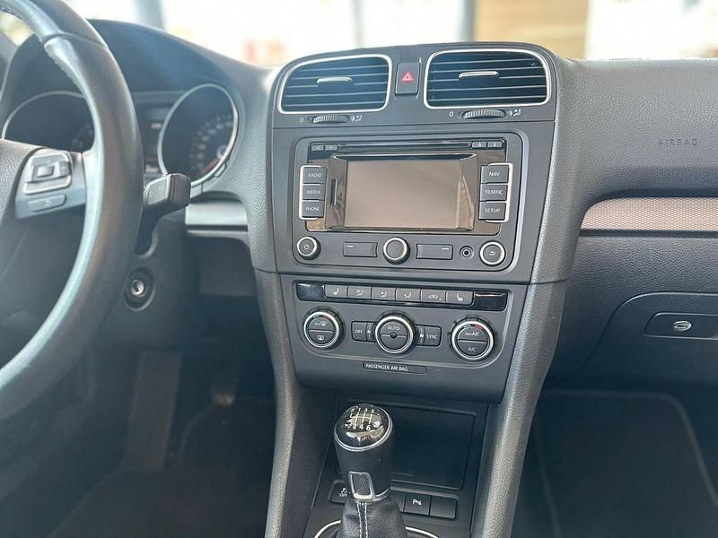 Gebraucht VW Golf Cabriolet LOUNGE 105 PS (77 kW) 2015 Weiß Cabrio