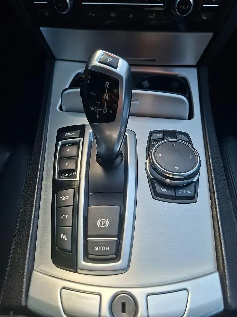 Gebraucht BMW 730 Exclusive 258 PS (189 kW) 2014 Schwarz Limousine