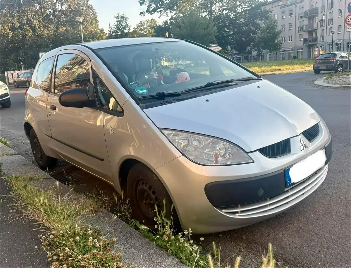 Gebraucht Mitsubishi Colt 55 PS (40 kW) 2006 Silber Kleinwagen