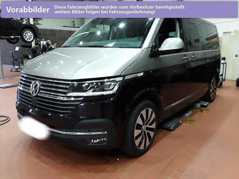 Deep black perleffekt, pearl effect Gebraucht 2021 VW Multivan Highline Van | 45.800 € (Fairer Preis) - Bild 1/4