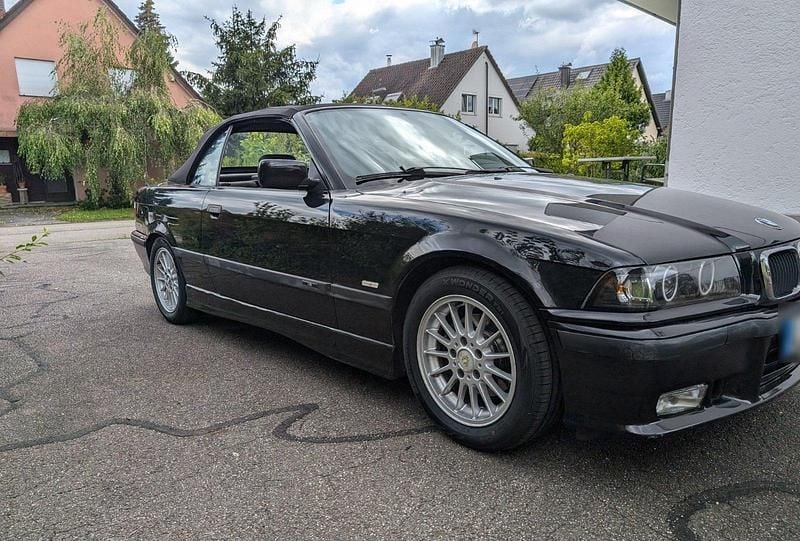 Gebraucht BMW 318 Cabriolet 118 PS (86 kW) 1998 Schwarz Cabrio