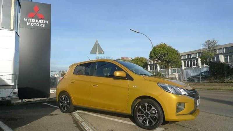 Citringelb Gebraucht 2022 Mitsubishi Space Star Select+ Limousine | 13.990 € (Teuer) - Bild 1/4