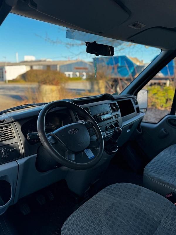 Second-hand Ford Transit 85 CP (62 kW) 2010 Alb Monovolum