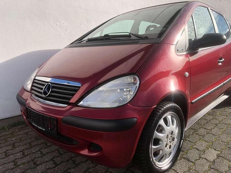 Gebraucht Mercedes A160 82 PS (60 kW) 2002 Weinrot Kleinwagen