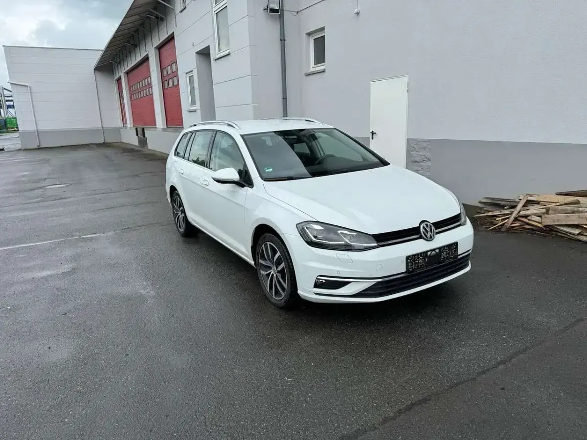 Gebraucht VW Golf VII Comfortline 150 PS (110 kW) 2017 Weiß Kombi