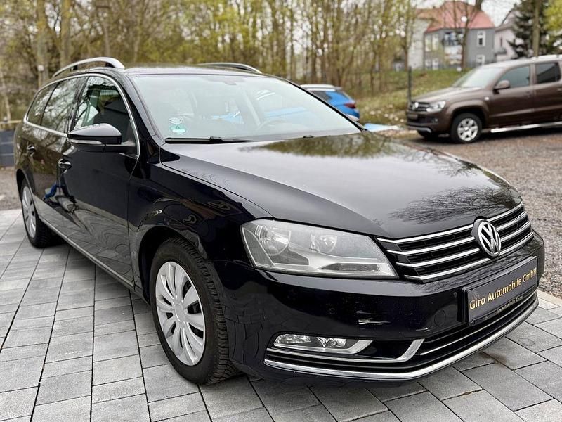 Gebraucht VW Passat Highline 140 PS (102 kW) 2011 Schwarz Kombi