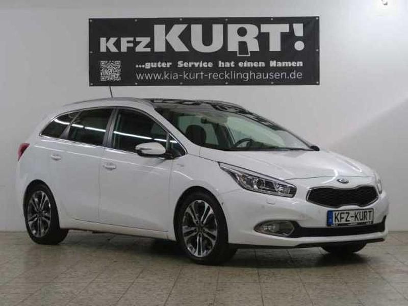 Gebraucht Kia Ceed 135 PS (99 kW) 2015 Deluxeweiss (metallic) Kleinwagen