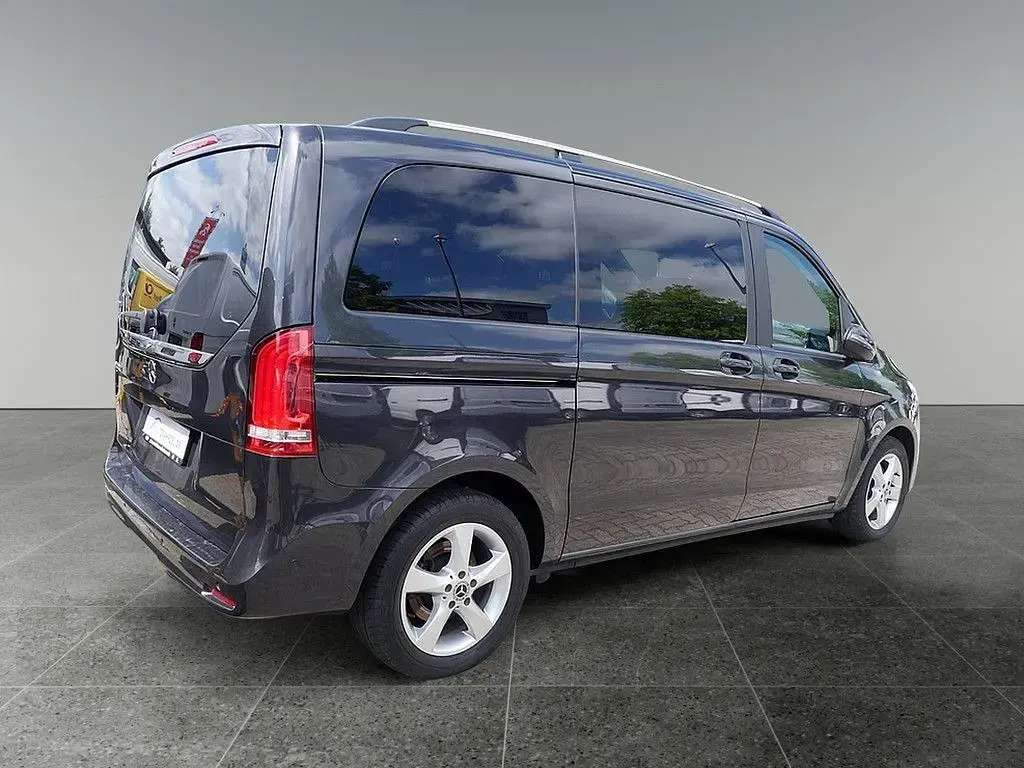 Gebraucht Mercedes V220 Edition 163 PS (119 kW) 2022 Graphitgrau Van / Kleinbus