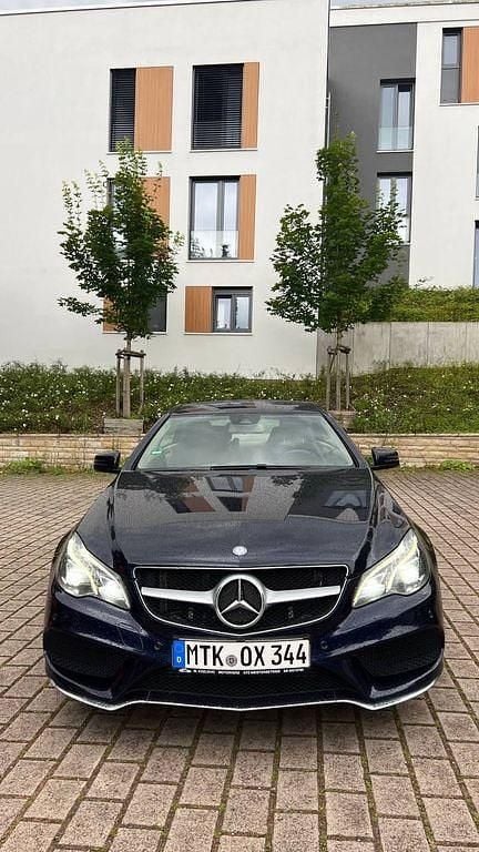 Blau Gebraucht 2013 Mercedes E200 Coupé | 11.000 € (Superpreis) - Bild 1/4