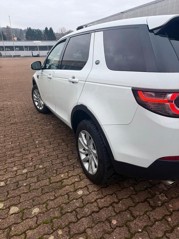 Gebraucht Land Rover Discovery Sport 150 PS (110 kW) 2017 Weiß SUV