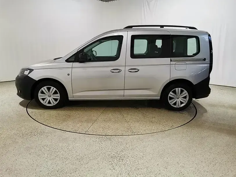 Używany VW Caddy 122 KM (89 kW) 2022 Srebrny Minivan