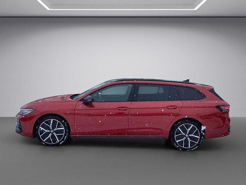 Gebraucht VW Passat R-line 193 PS (141 kW) 2025 Rot Kombi