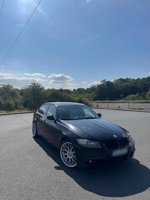Second-hand BMW 325 197 CP (144 kW) 2010 Negru Berlinǎ