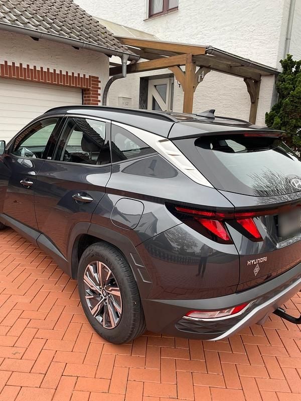 Gebraucht Hyundai Tucson Select 136 PS (100 kW) 2021 Grau SUV
