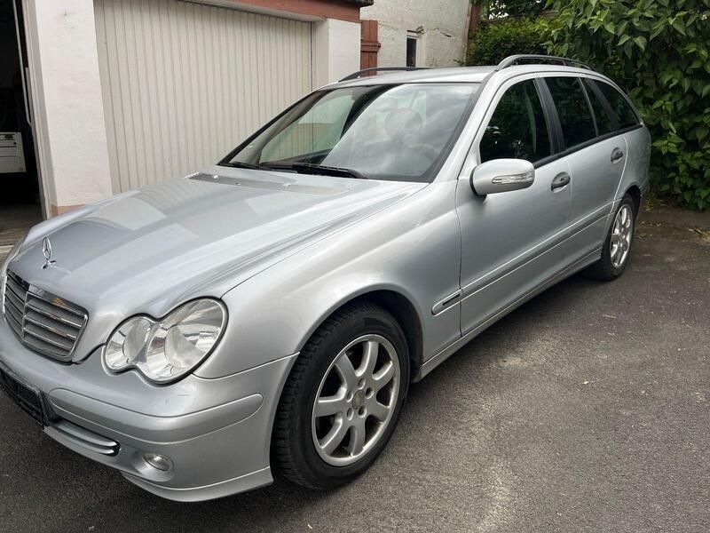 Silber Gebraucht 2005 Mercedes C220 Classic Kombi | 2.700 € (Guter Preis) - Bild 1/4