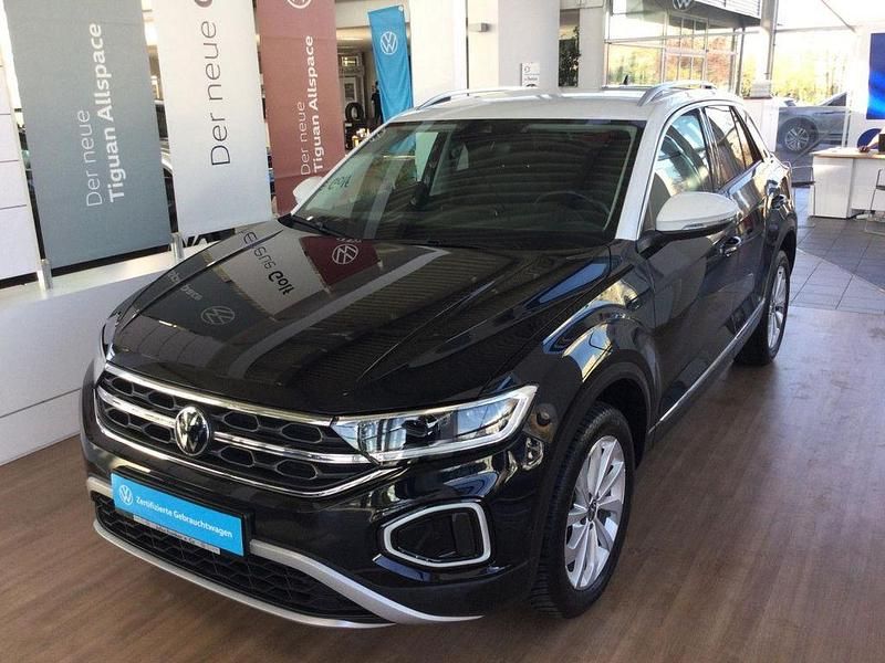 Gebraucht VW T-Roc Style 150 PS (110 kW) 2024 Deep black perleffekt (metallic) SUV