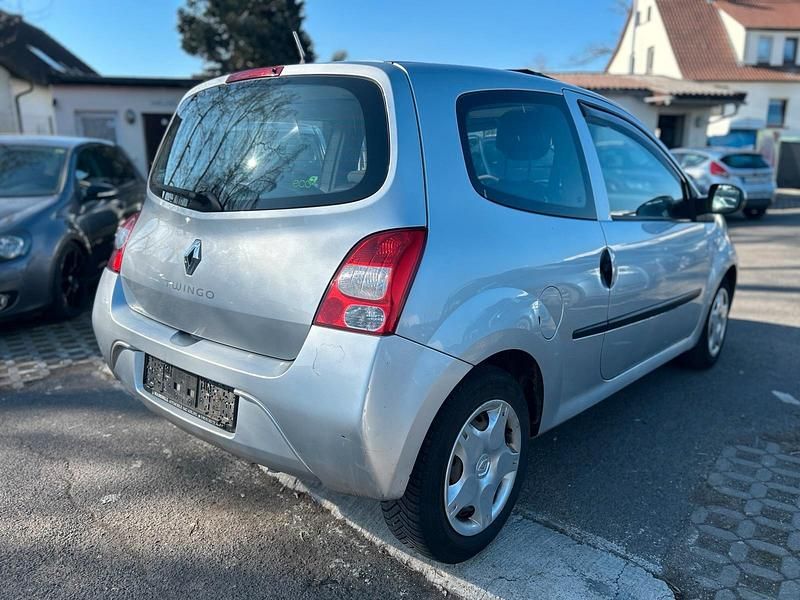 Gebraucht Renault Twingo 74 PS (54 kW) 2010 Silber Kleinwagen