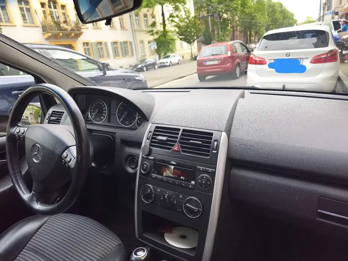 Gebraucht Mercedes A150 Avantgarde 95 PS (69 kW) 2005 Grau Limousine