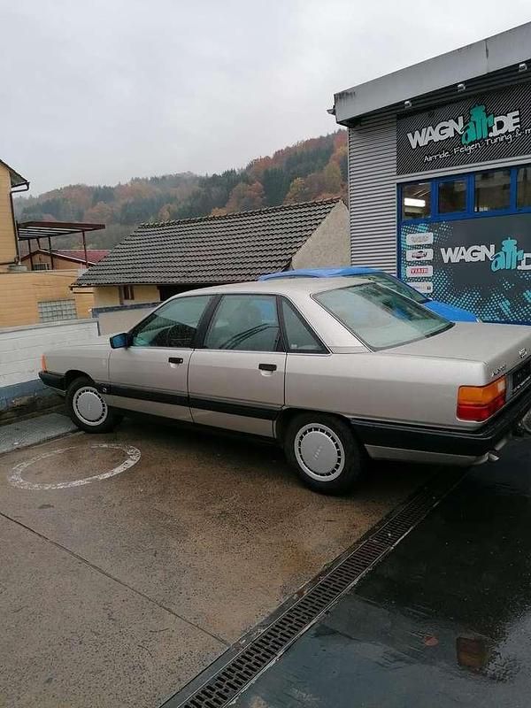 Gebraucht Audi 100 136 PS (100 kW) 1989 Silber Limousine