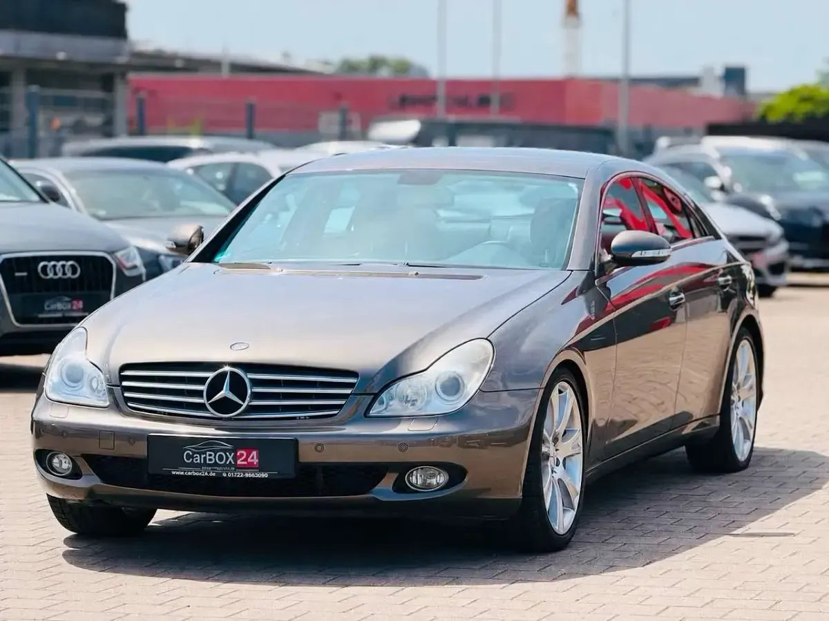 Gebraucht Mercedes CLS350 292 PS (214 kW) 2007 Indiumgrau  metalliclack Limousine
