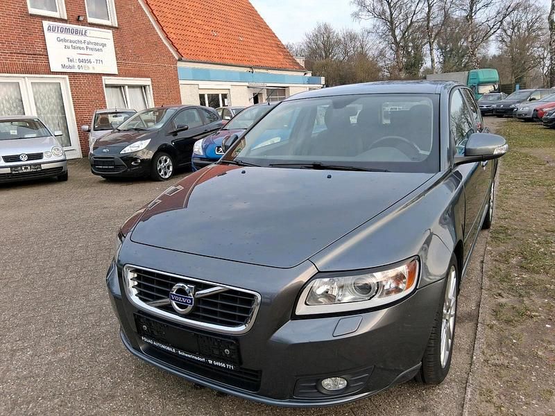 Gebraucht Volvo V50 114 PS (83 kW) 2012 Grau Kombi